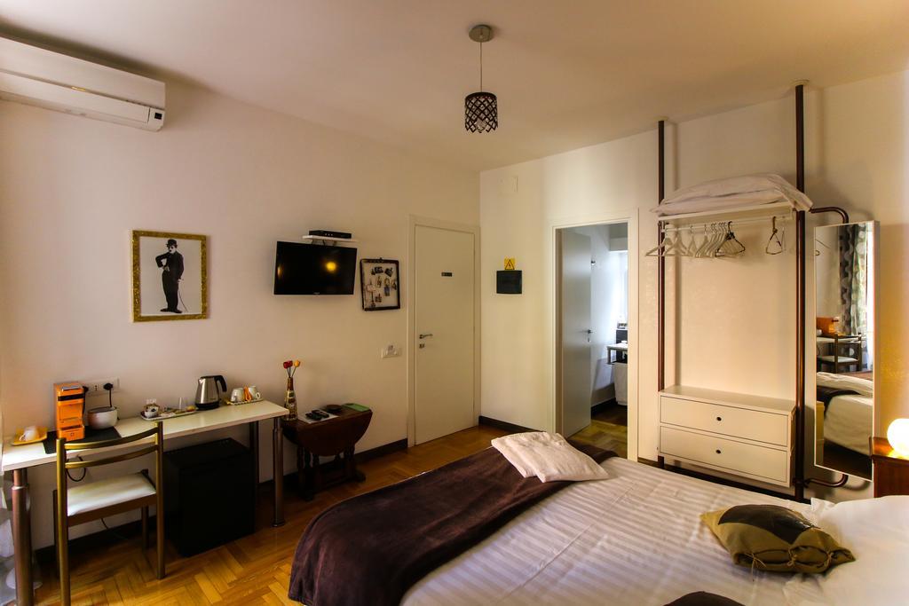 Caroline Rooms Рим Екстериор снимка