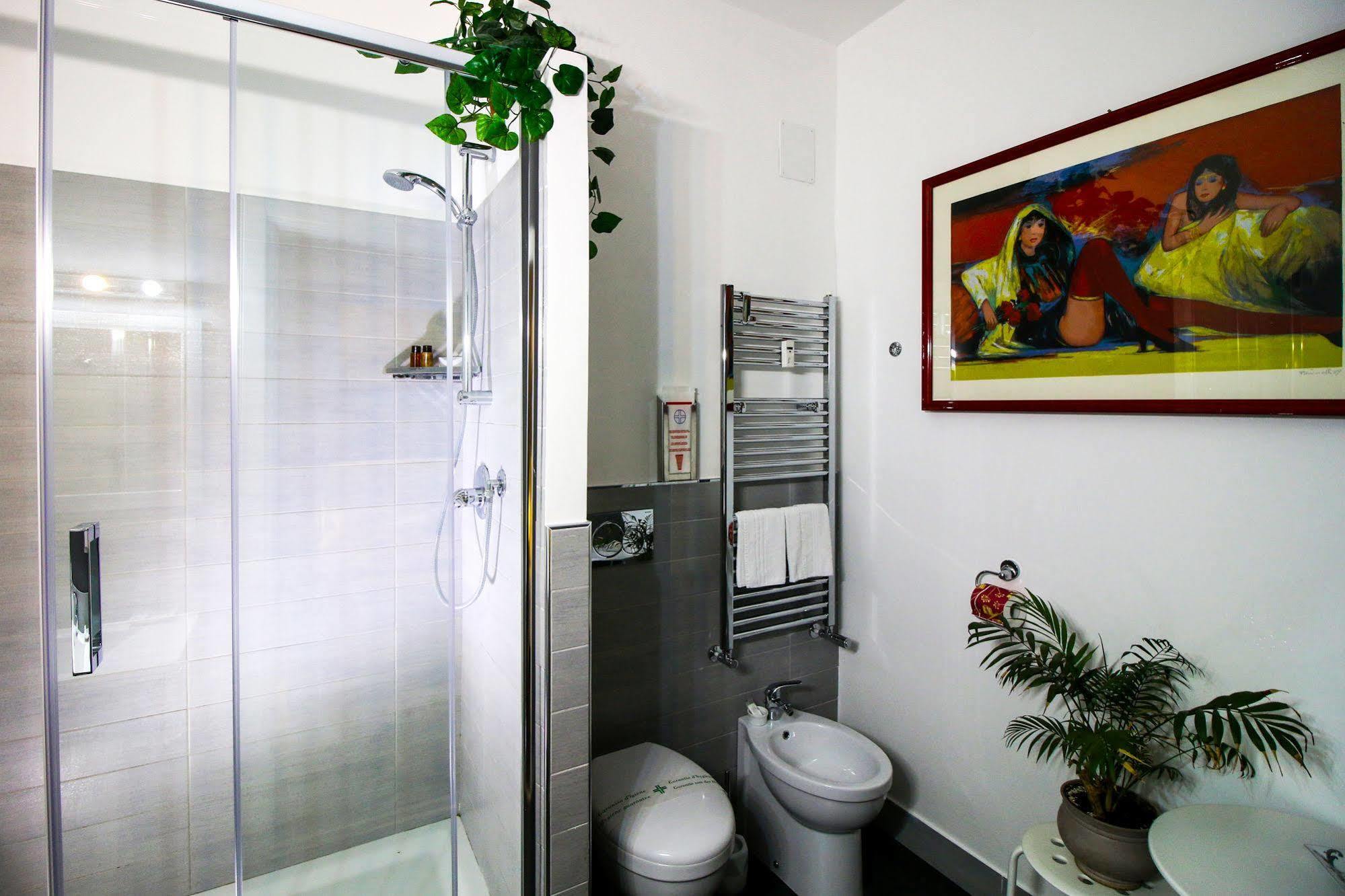Caroline Rooms Рим Екстериор снимка