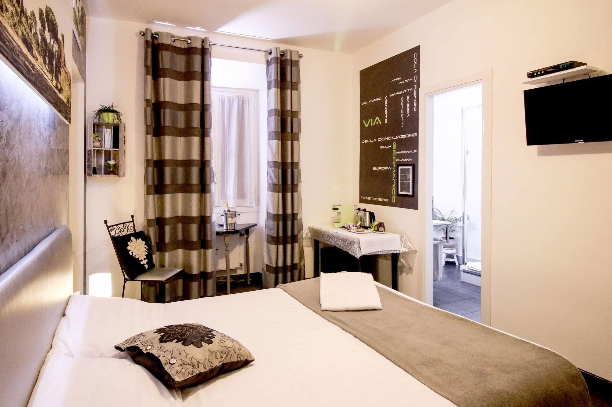 Caroline Rooms Рим Екстериор снимка