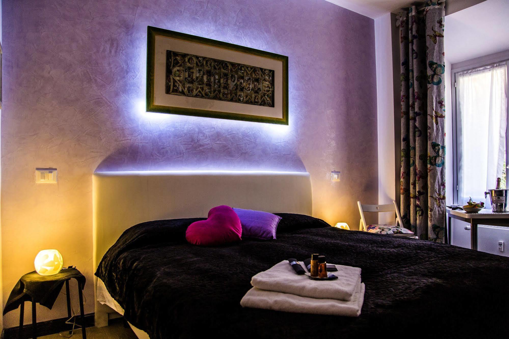 Caroline Rooms Рим Екстериор снимка