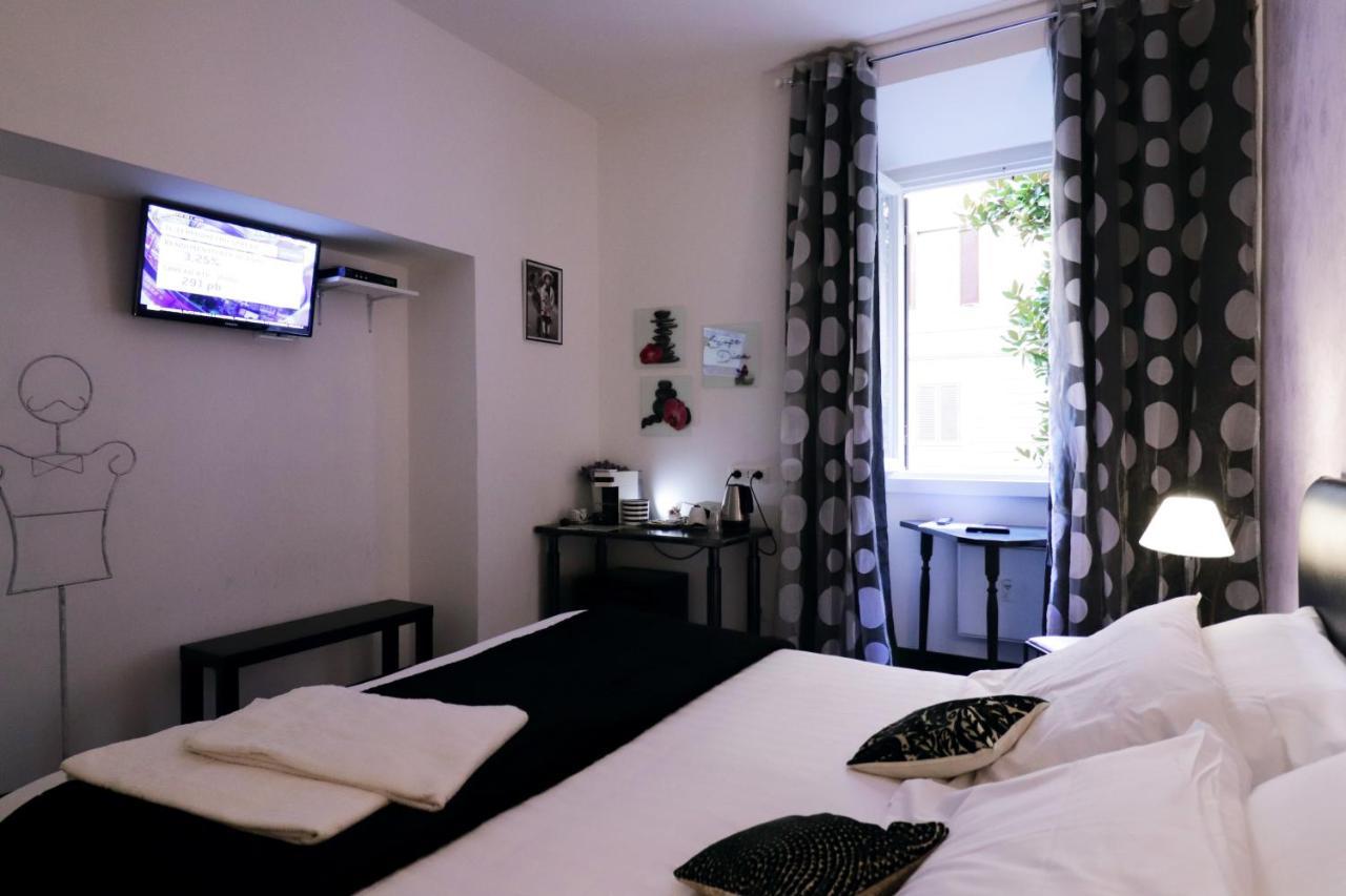 Caroline Rooms Рим Екстериор снимка